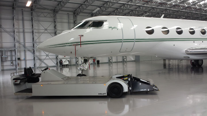 Airlift AL100 electric towbarless aircraft tug